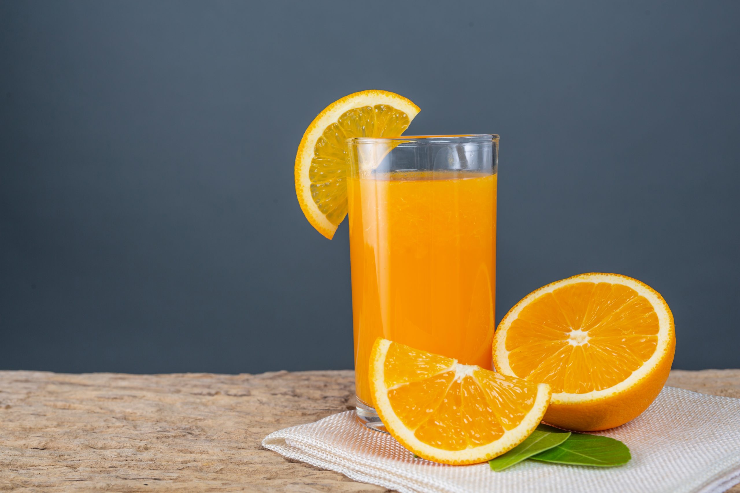 jus jeruk memiliki banyak vitamin C