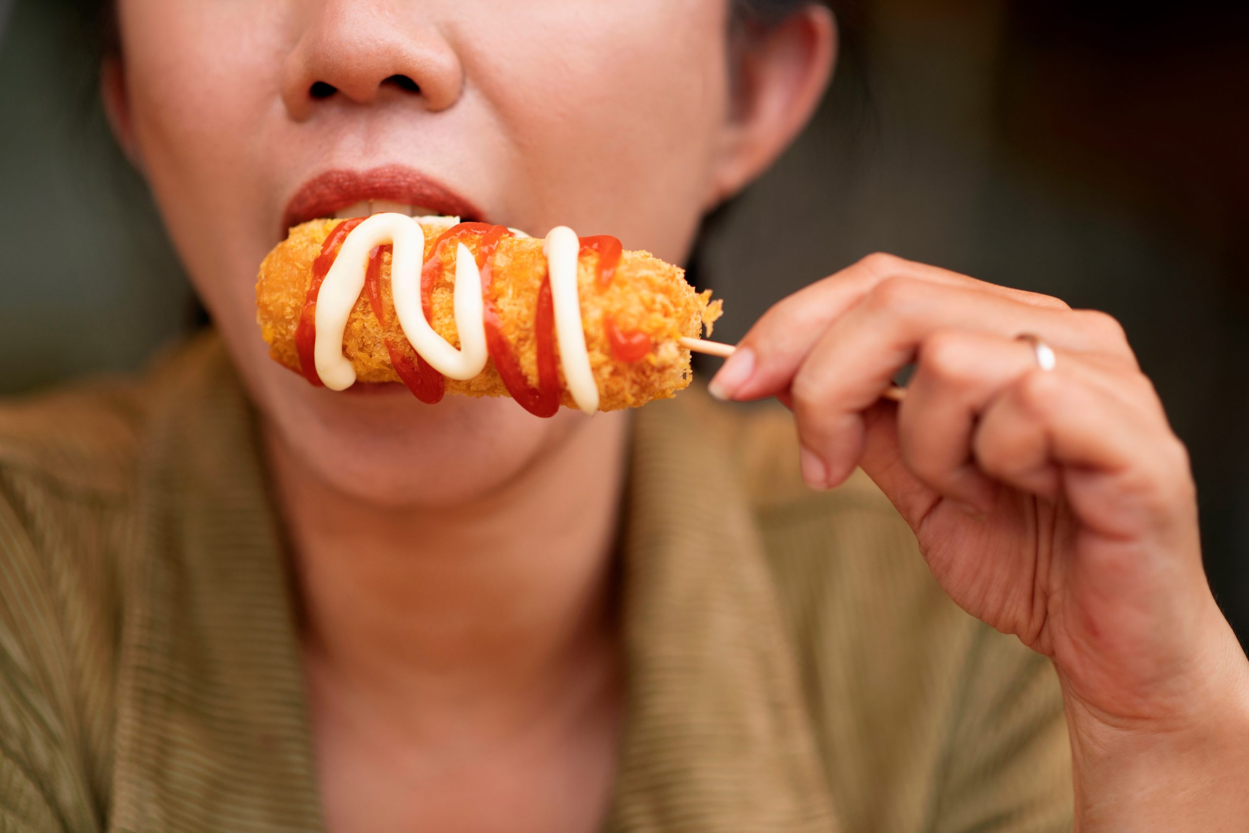 kebiasaan mencuci tangan dapat menghindari dari keracunan makanan