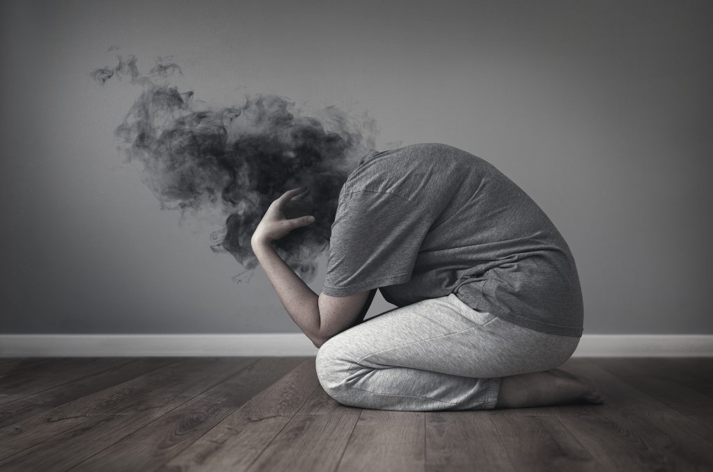 kebiasaan overthinking dapat melemahkan sistem kekebalan tubuh