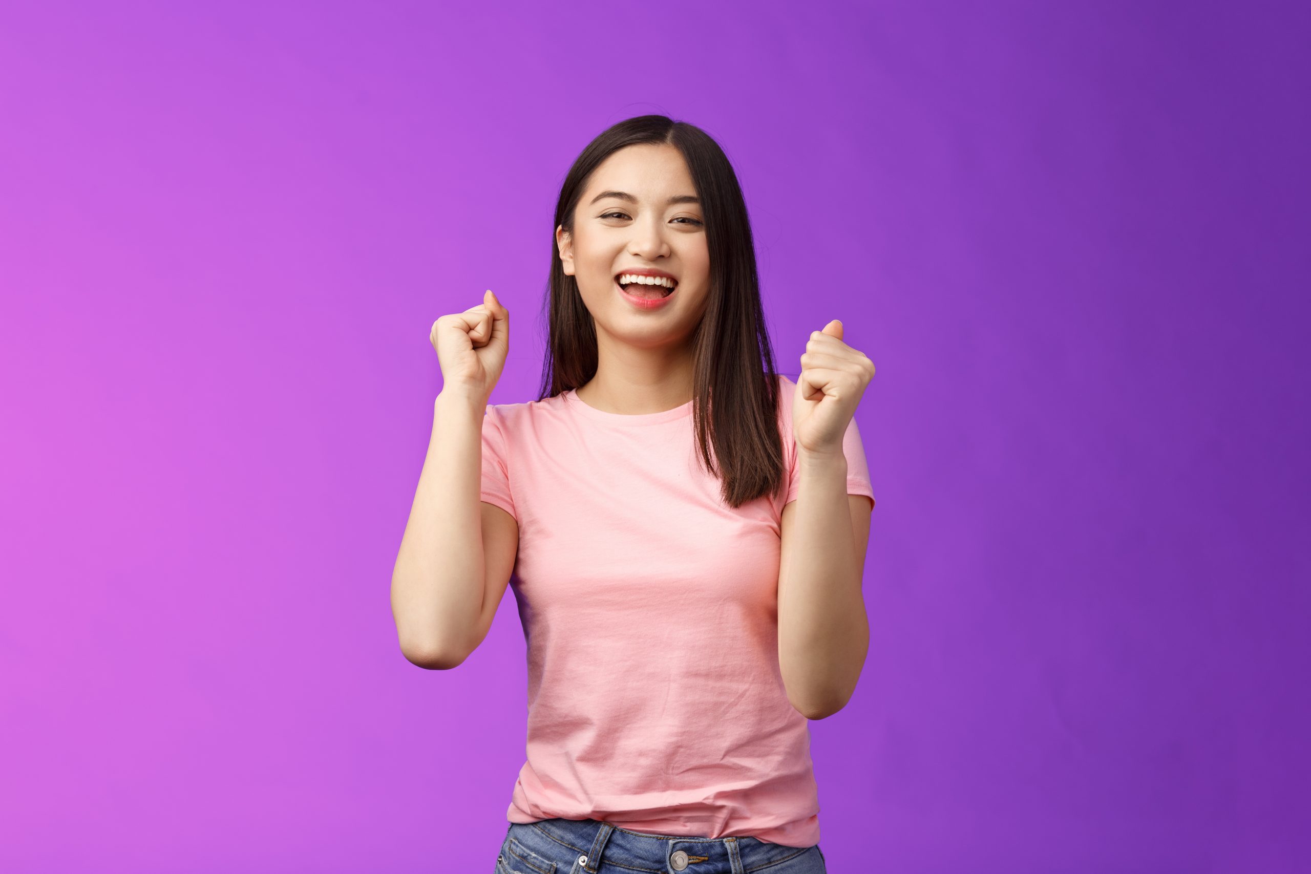 (manfaat me time yang dapat dirasakan lebih bahagia dan mengurangi tingkat stres, sumber : freepik)