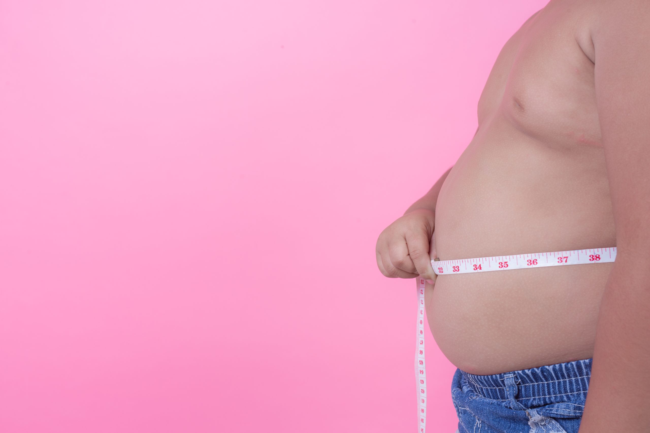 (obesitas bisa menjadi faktor penyebab seseorang terkena diabetes, sumber : freepik)