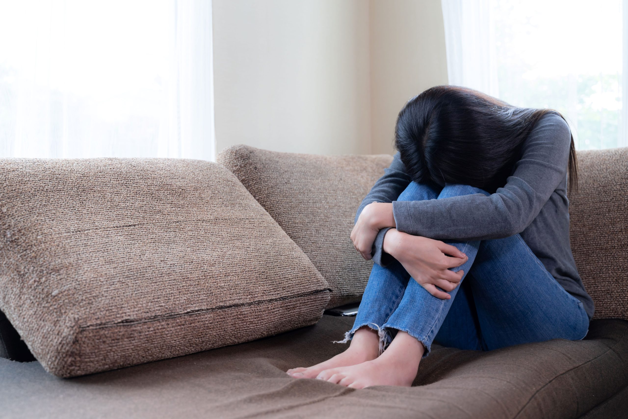 (sedih berlebihan juga membawa dampak pada kesehatan, sumber : freepik)