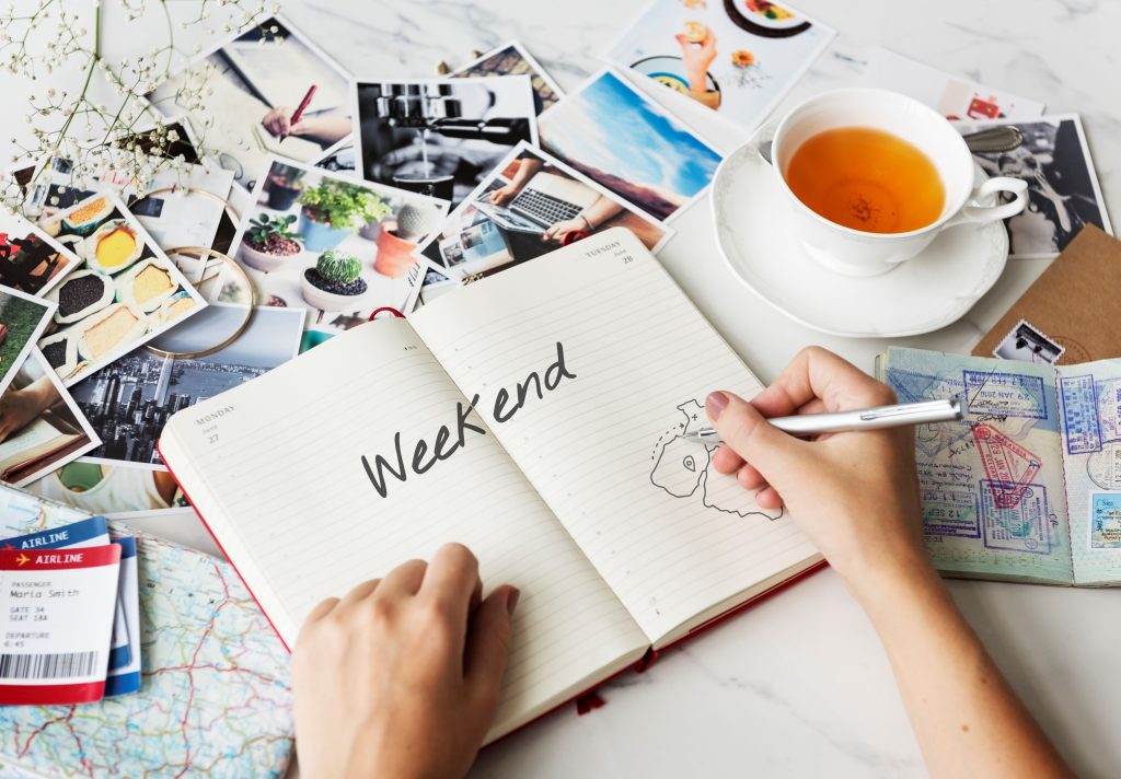 weekend atau hari libur adalah hari yang ditunggu oleh semua orang tanpa terkecuali