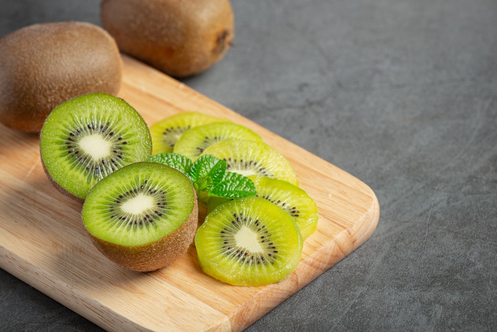 (Kiwi, Sumber: Freepik)