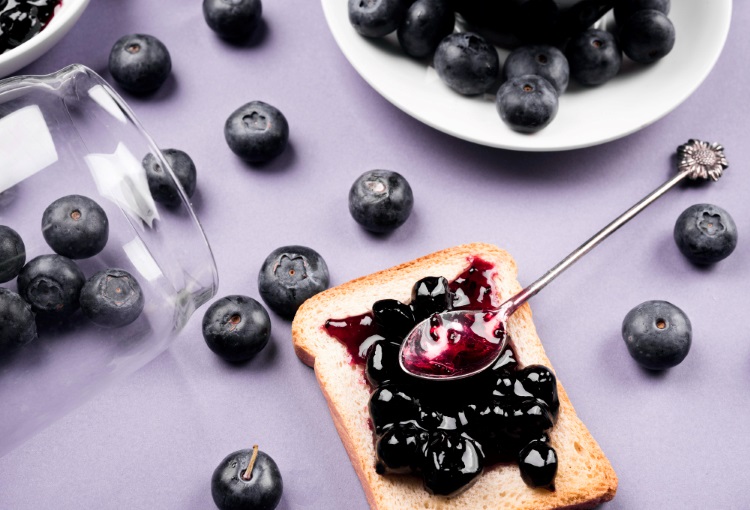 (Blueberry makanan kaya antioksidan, Sumber: Freepik)
