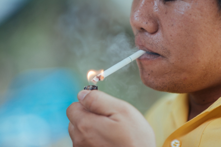 (Merokok, Sumber: Freepik)