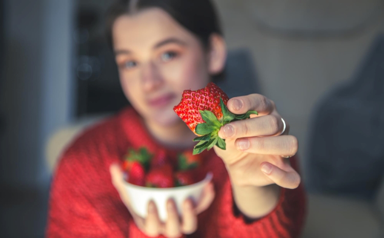 (Stroberi sebagai sumber vitamin C, Sumber: Freepik)
