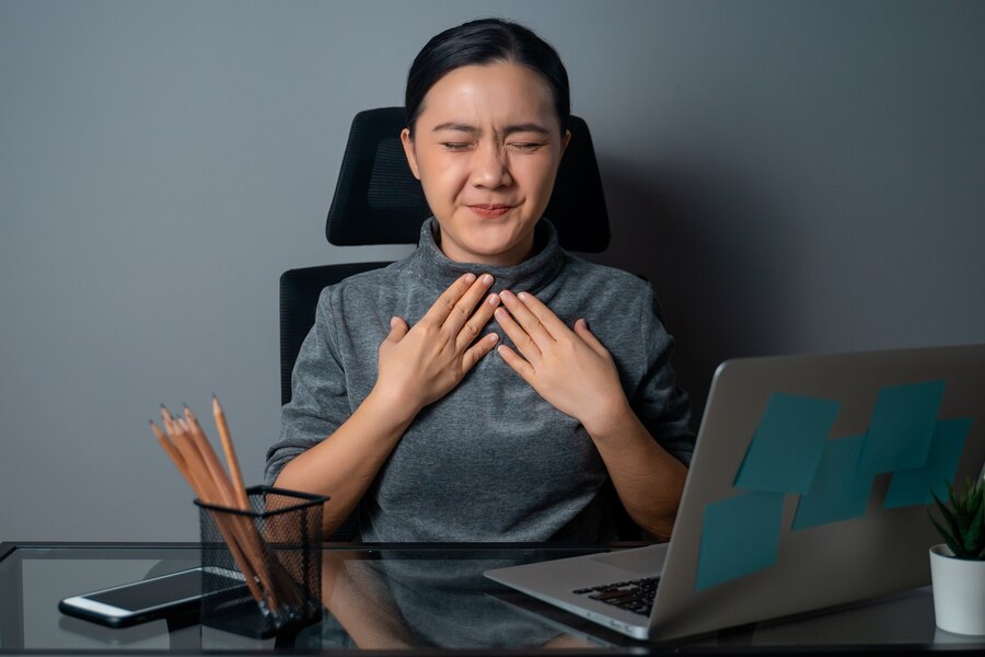 Ilustrasi teknik pernapasan saat panic attack